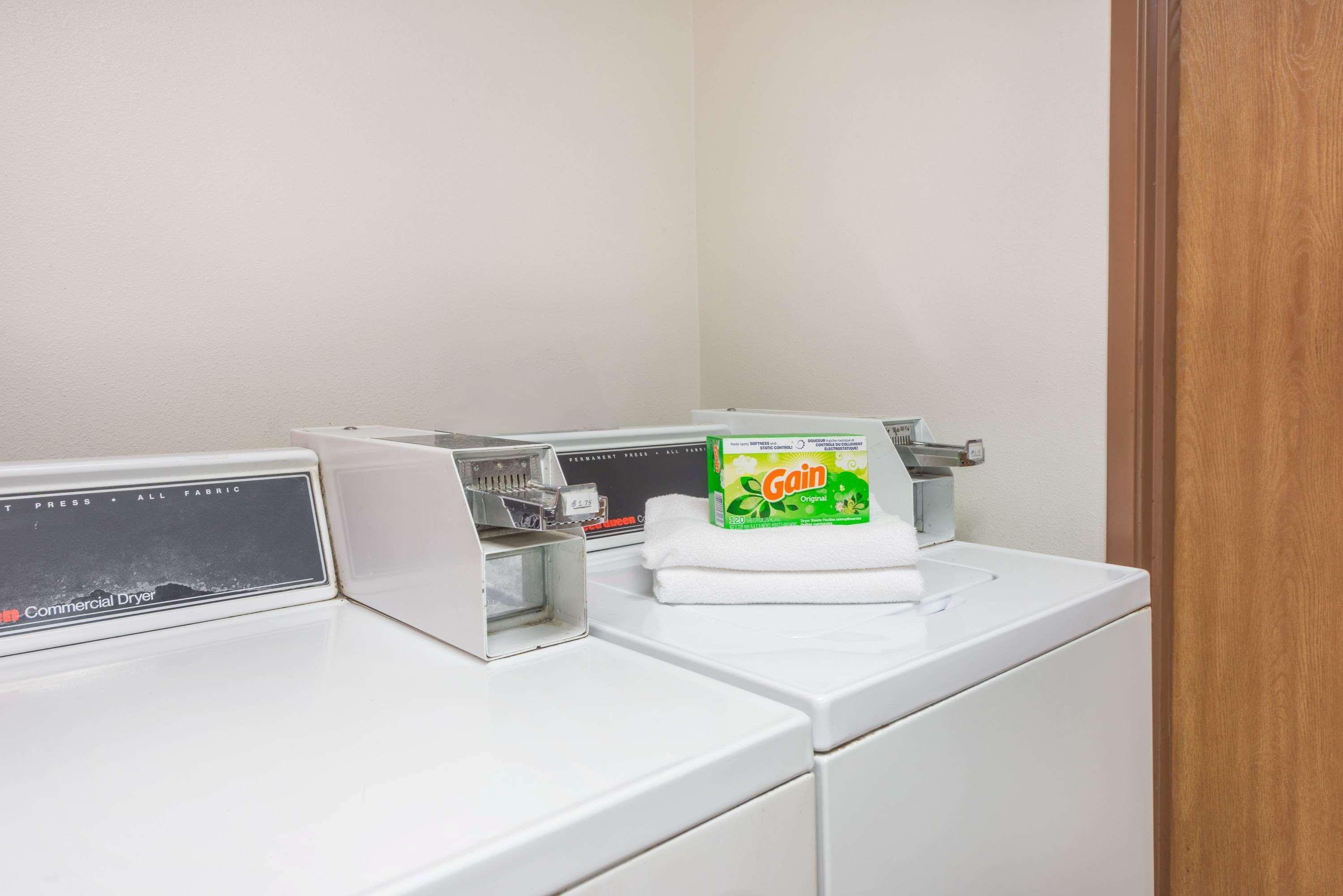 Super 8 By Wyndham Du Quoin Hotel Luaran gambar