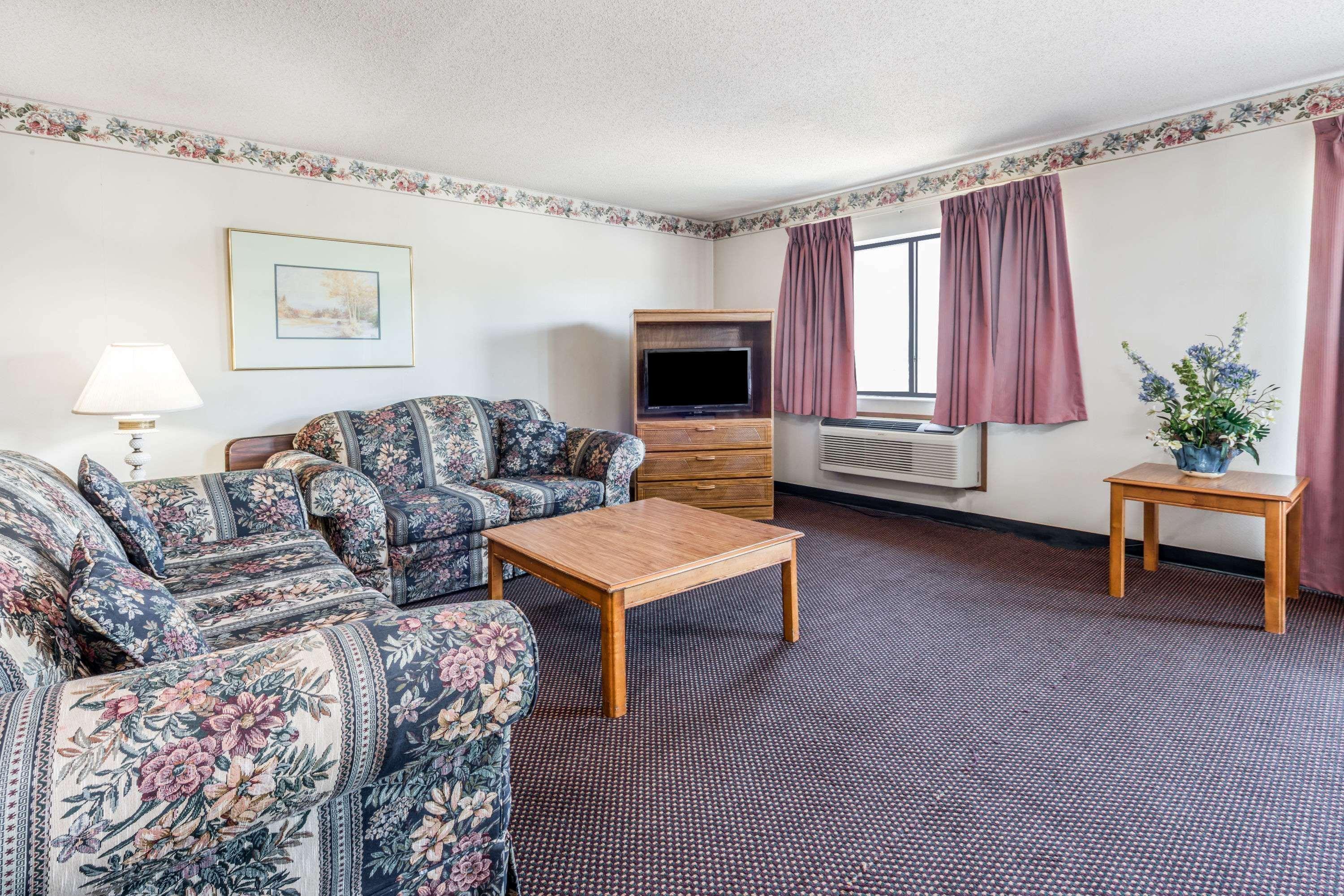 Super 8 By Wyndham Du Quoin Hotel Luaran gambar