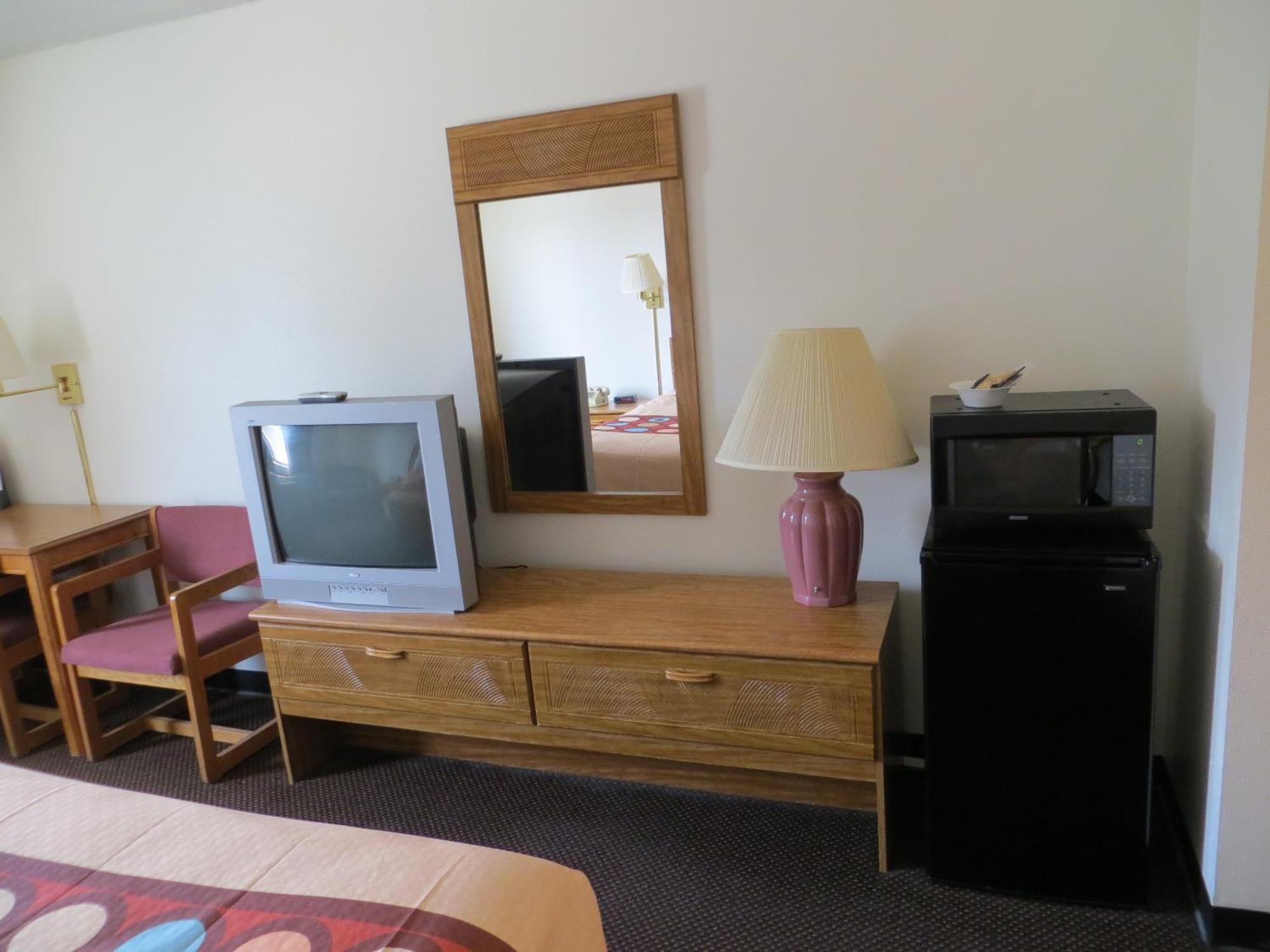 Super 8 By Wyndham Du Quoin Hotel Bilik gambar